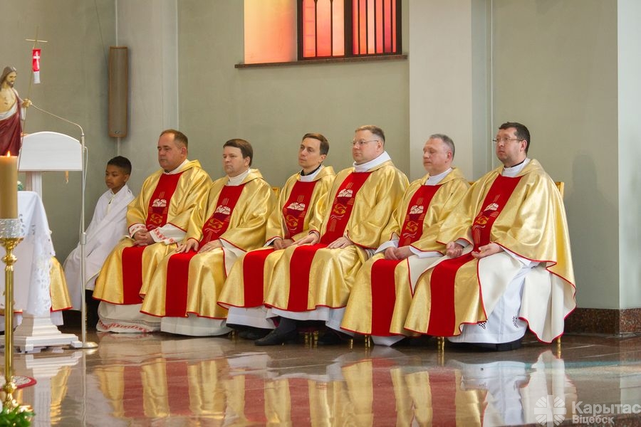 25god caritas 01